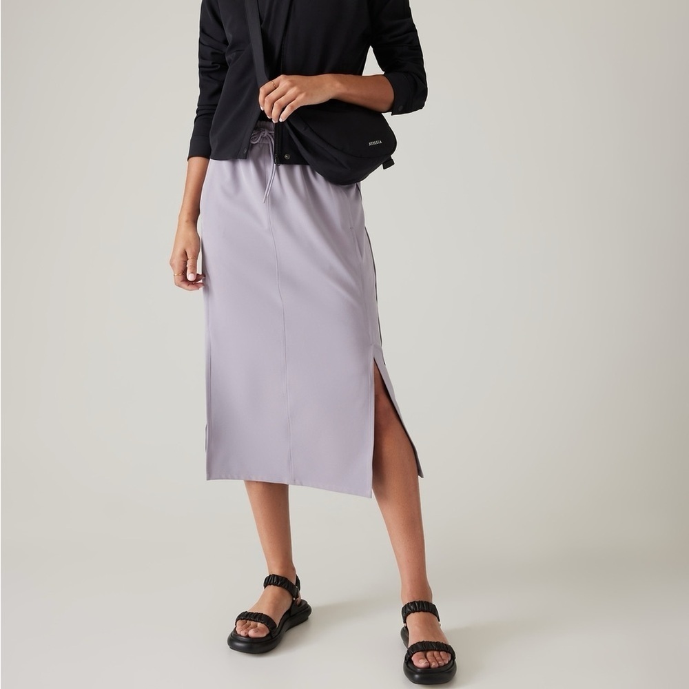 Athleta Violet Stride Midi Skirt Casual Athleisure Women’s Size Large